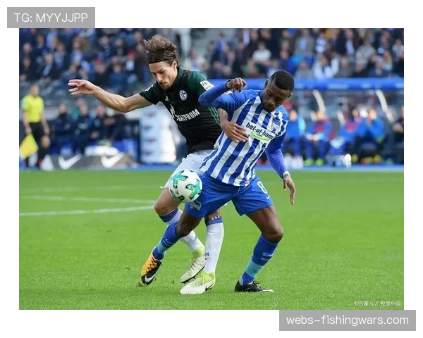 实时:达姆施塔特后卫吃到红牌,将十人应战沙尔克04